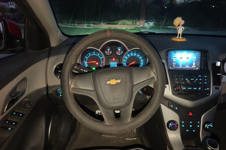 Used Chevrolet Cruze 2013 1.6L SL Grand Edition Manual Transmission
