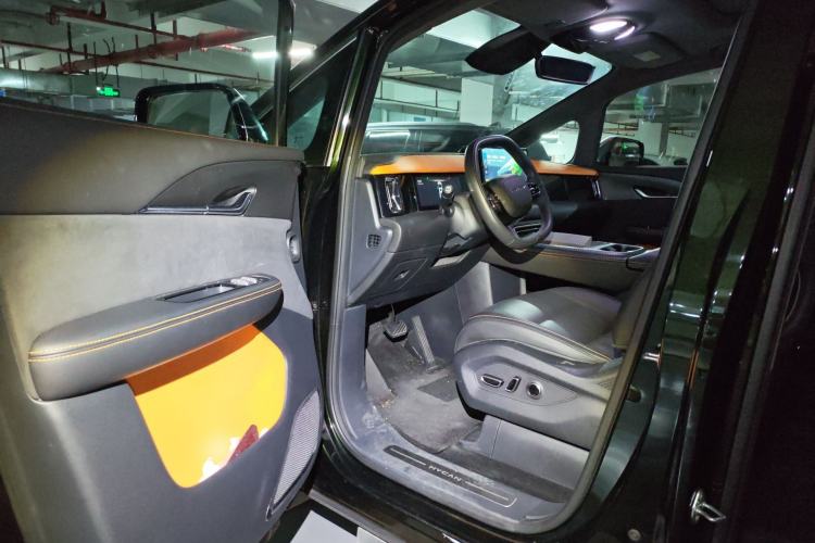 Used Hycan V09 2023 Luxurious Edition Supercharger 620
