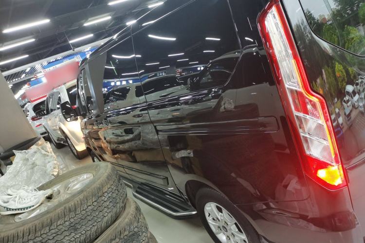 Used Ford Tourneo Custom 2020 2.0T Automatic Elite Edition China VI Standard
