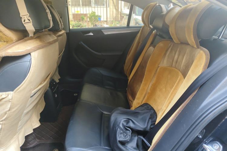 Used Volkswagen Sagitar 2014 1.6L Manual Comfort Model Left Rear Seat