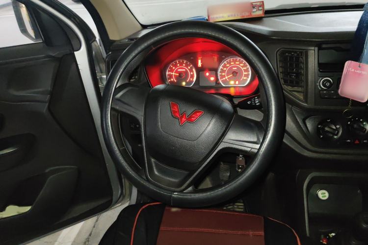 Used Wuling Hongguang V 2022 1.5L Jingqu Version Hydraulic Power Steering LAR
