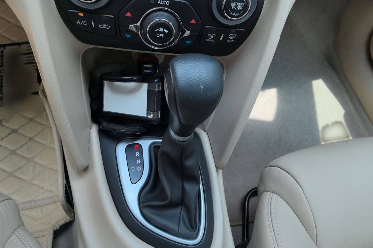 Used Fiat Viaggio 2012 1.4T Automatic Luxury Edition

