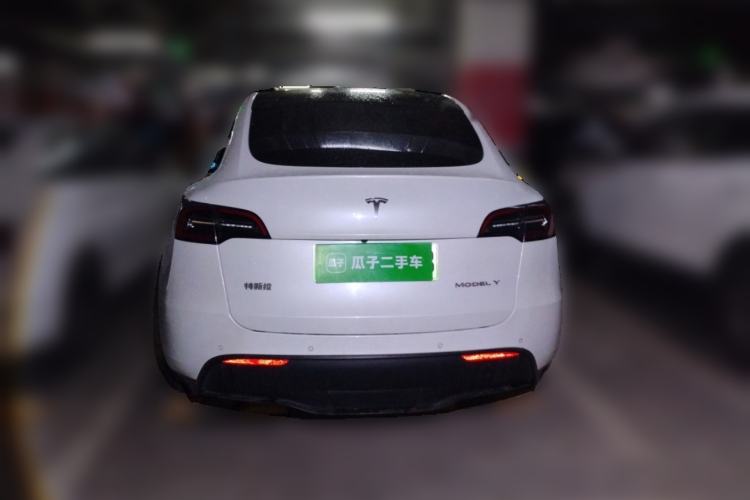 Used Tesla Model Y 2021 Long-Range All-Wheel-Drive Version 3D7
