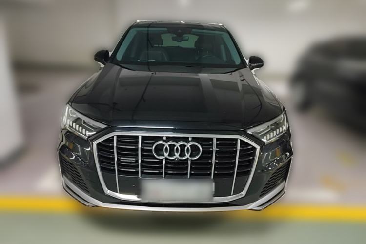Used Audi Q7 2021 55 TFSI quattro S line Sport model
