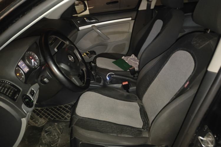 Used Skoda Octavia 2015 Classic Model 1.6L Manual Eado Version
