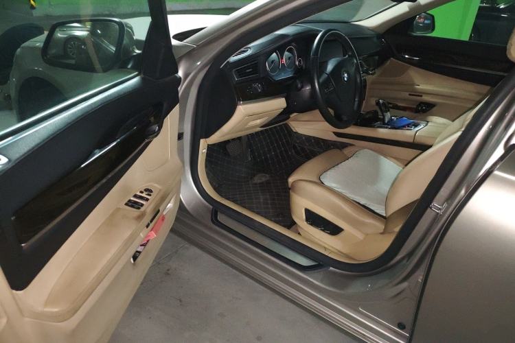 Used BMW 7 Series 2009 730Li Luxury Model
