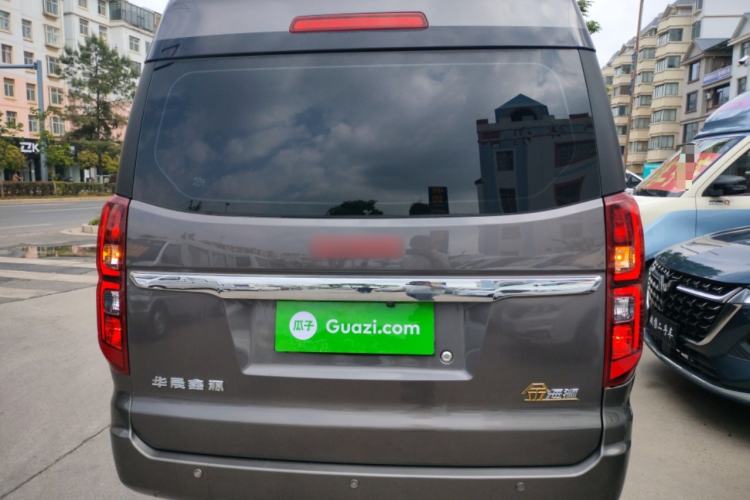 Used Jinbei Gold Hiace 2023 1.5L Passenger Van Travel Lion 9-Seater with Central Air Conditioning Rear