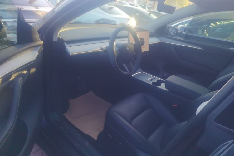 Used Tesla Model Y 2024 Rear-Wheel-Drive Version