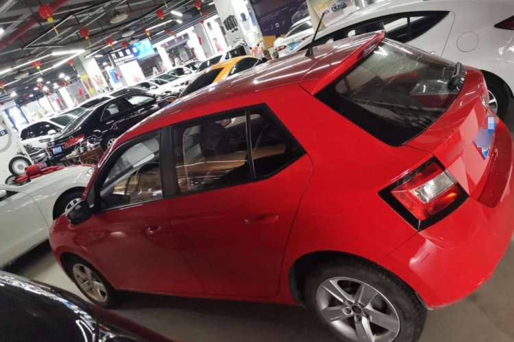 Used Skoda Fabia 2017 1.4L Automatic Car Enjoy Edition
