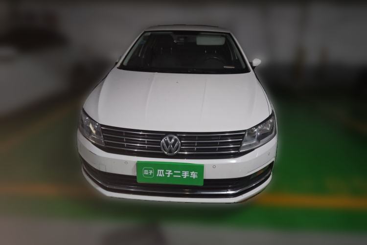 Used Volkswagen Lavida 2015 1.6L Manual Comfort Edition Front