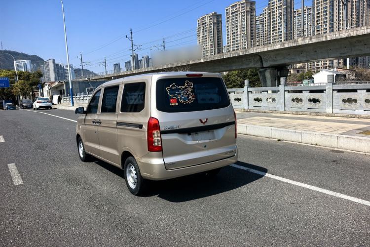 Used Wuling Hongguang V 2022 1.5L Jingqu Edition Electric-Assist LAR