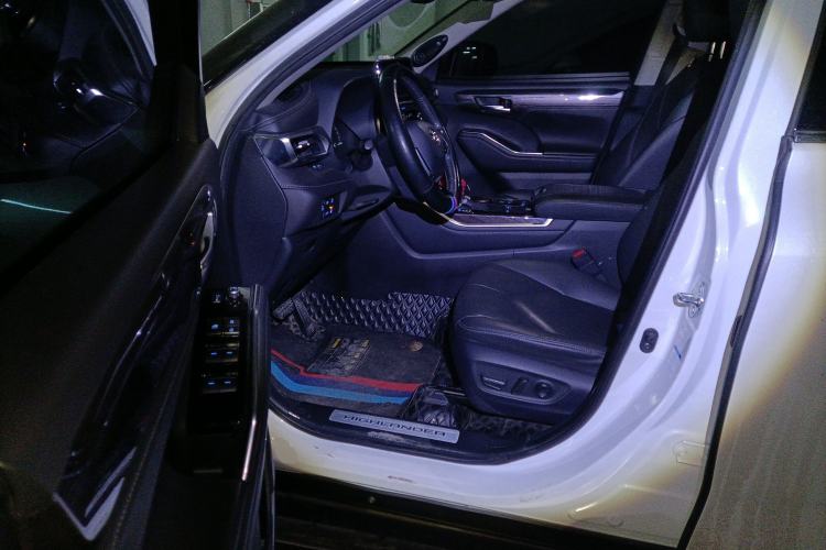 Used Toyota Highlander 2022 Dual-Engine 2.5L Four-Wheel Drive Supreme Edition 7-Seater