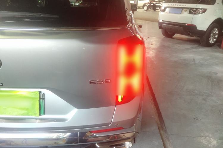 Used GAC Trumpchi ES9 2024 PHEV with 143 km Max
