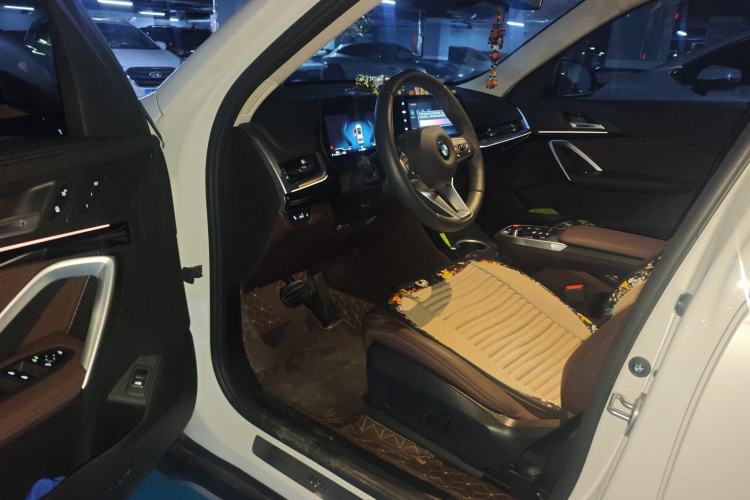 Used BMW X1 2023 sDrive20Li X Design Package Driver Seat