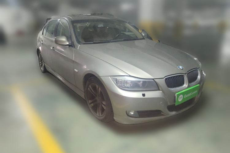 Used BMW 3 Series 2010 320i Sport Edition Front Right 45 Deg