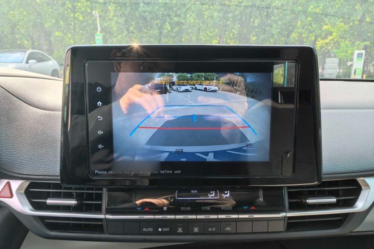 Used Toyota SIENNA 2023 2.5L Hybrid Comfort Edition Interior 3