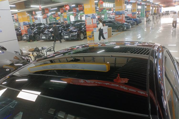 Used Mercedes-Benz E-Class New Energy 2024 E 350 e L Plug-in Hybrid Sedan Roof