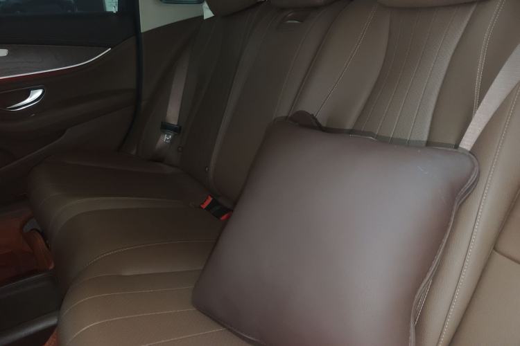 Used Mercedes-Benz E-Class 2020 E 300 L Stylish Model Interior 4