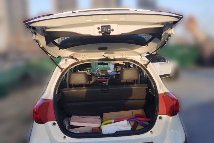 Used Haval H1 2015 1.5L AMT Luxury Model
