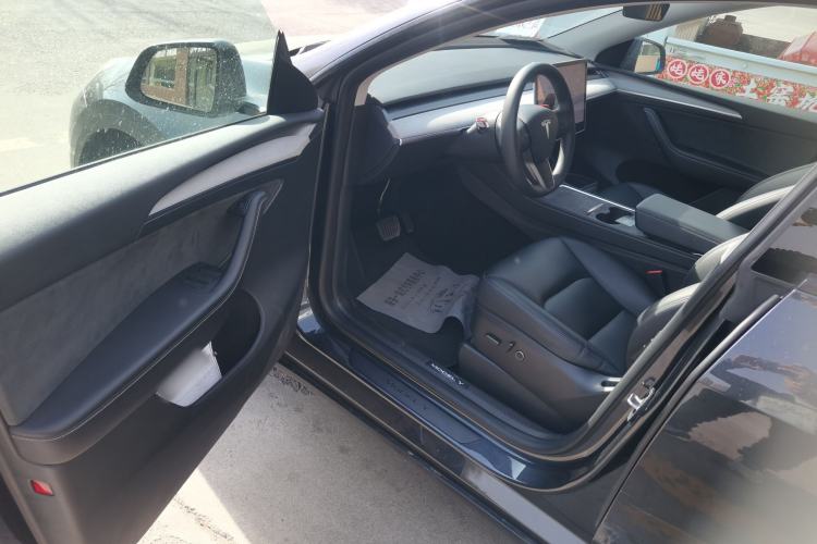 Used Tesla Model Y 2024 Rear-Wheel-Drive Version