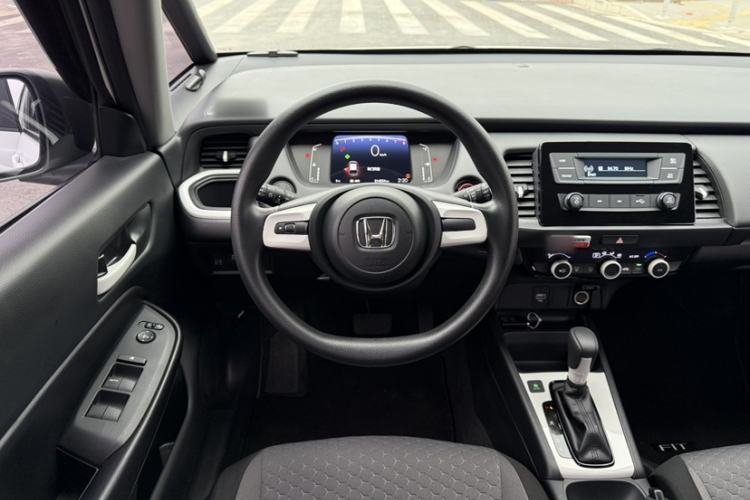 Used Honda Fit 2022 1.5L CVT Acura MUGEN Edition Interior 4