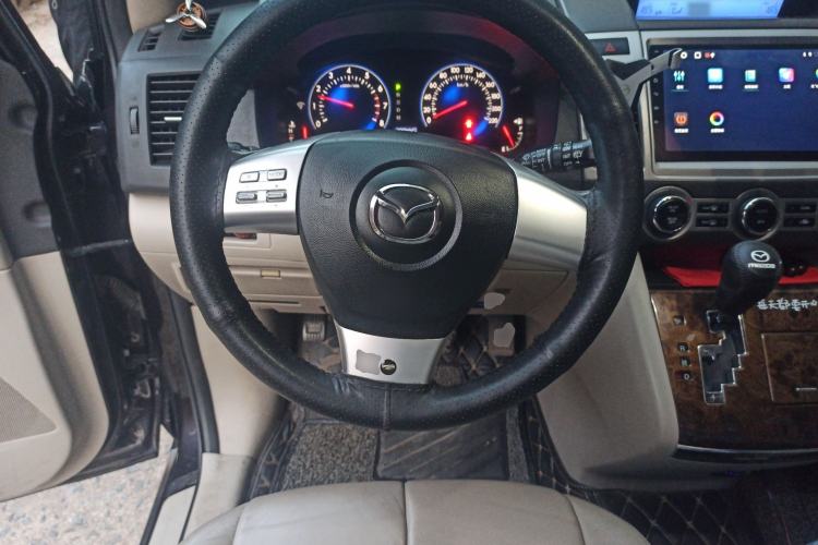 Used Mazda 8 2013 2.5L Deluxe Edition
