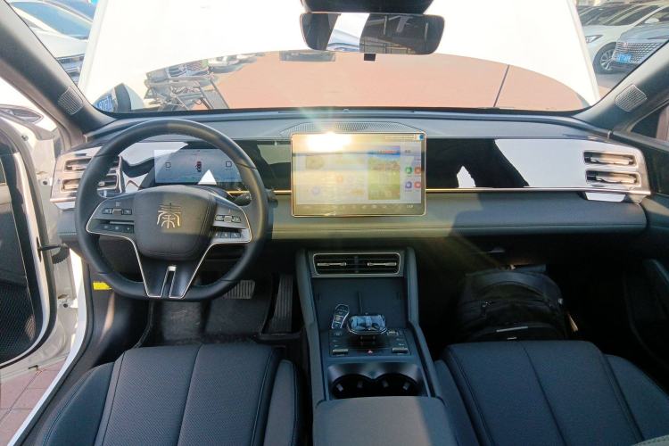 Used BYD Qin L 2024 DM-i 120KM Leading Model
