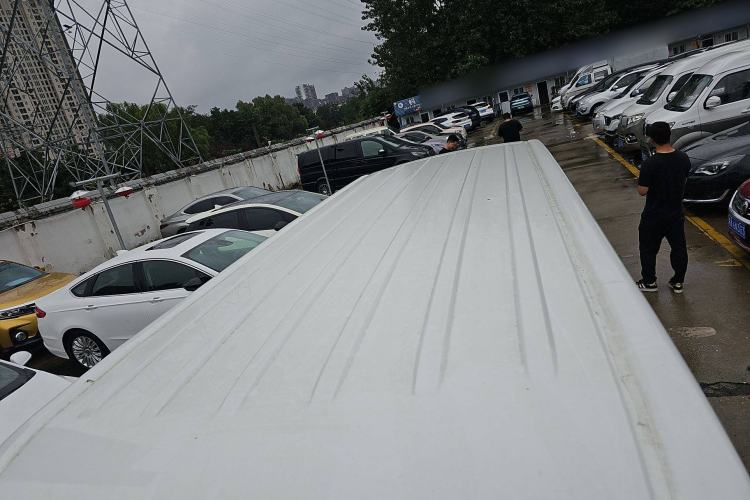 Used Chana Ruixing EM80 2025 Passenger Version Comfort Edition 6-Seater 300 km Dual-Swing Doors