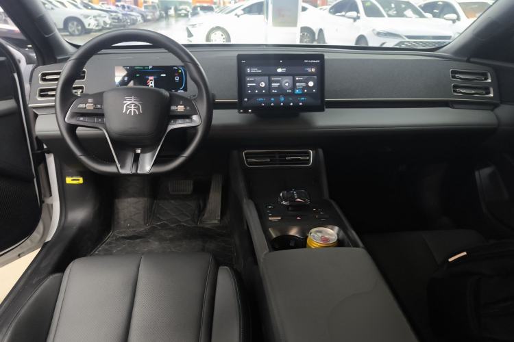 Used BYD Qin L 2024 DM-i 80KM Leading Model
