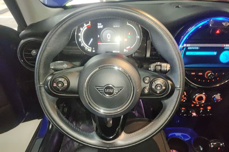 Used MINI MINI 2021 1.5T COOPER Classic Edition Five-Door Version