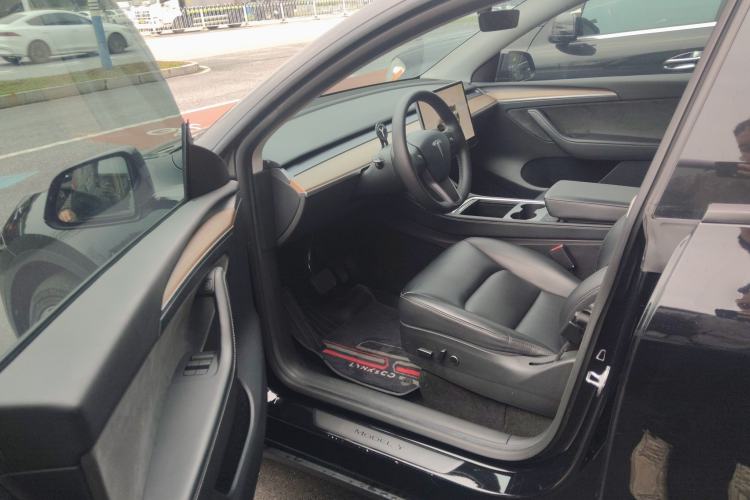 Used Tesla Model Y 2021 Revised Version 2 Long-Range All-Wheel-Drive Edition