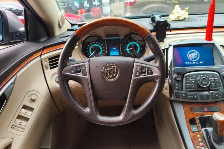 Used Buick LaCrosse 2011 2.4L SIDI Luxury Edition