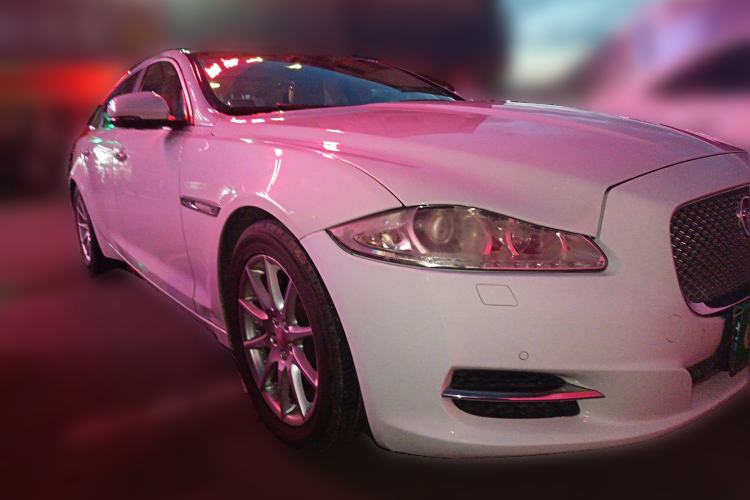 Used Jaguar XJ 2015 XJL 2.0T Elegance Business 80th Anniversary Limited Edition Front Right 45 Deg