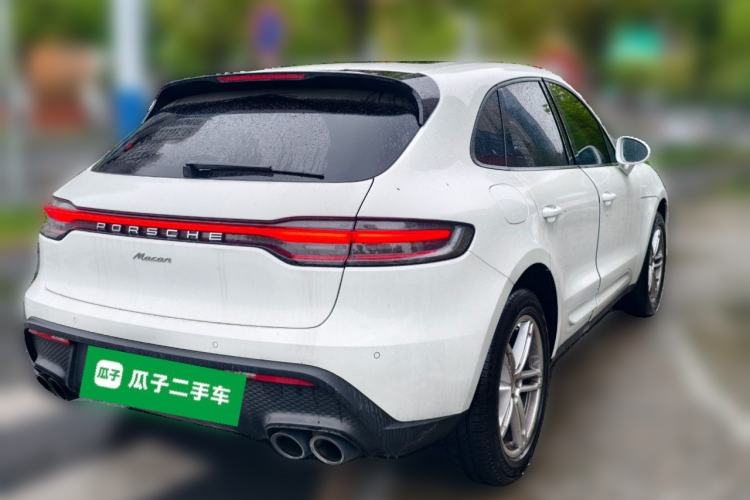 Used Porsche Macan 2022 Macan 2.0T Rear Right 45 Deg