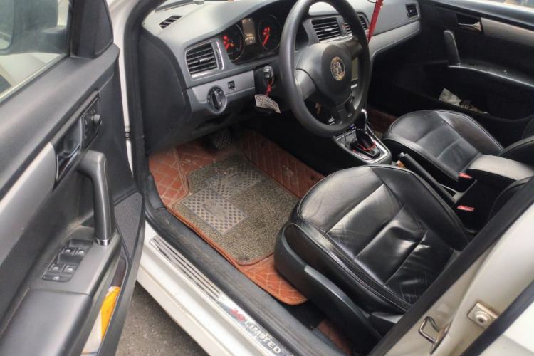 Used Volkswagen Gran Lavida 2014 1.4TSI Automatic 30th Anniversary Edition
