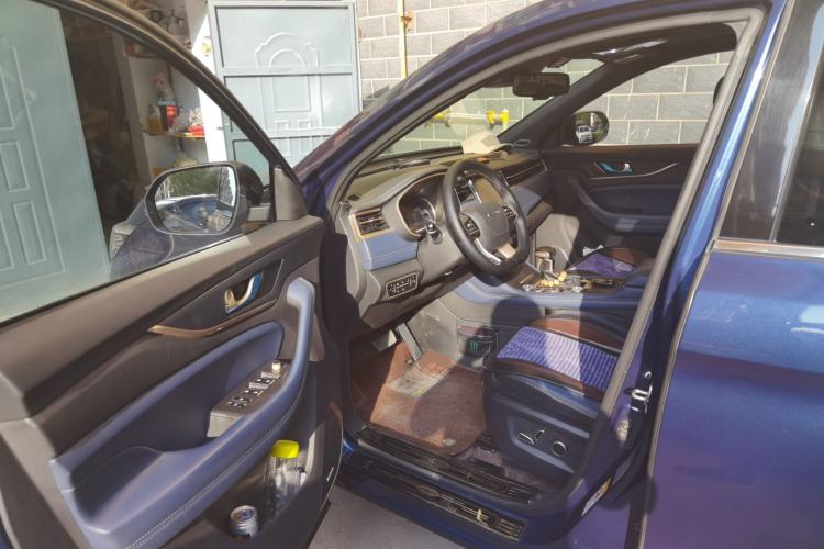 Used CHANGAN OSHAN COS1 2018 1.5T Automatic Smart 7-Seater Driver Seat