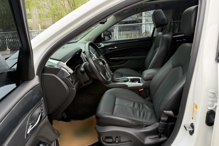 Used Cadillac SRX 2015 3.0L Comfort Version
