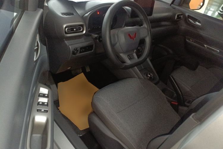 Used Wuling Hongguang New Energy 2025 Extended-Range Hybrid 50KM Comfort Version