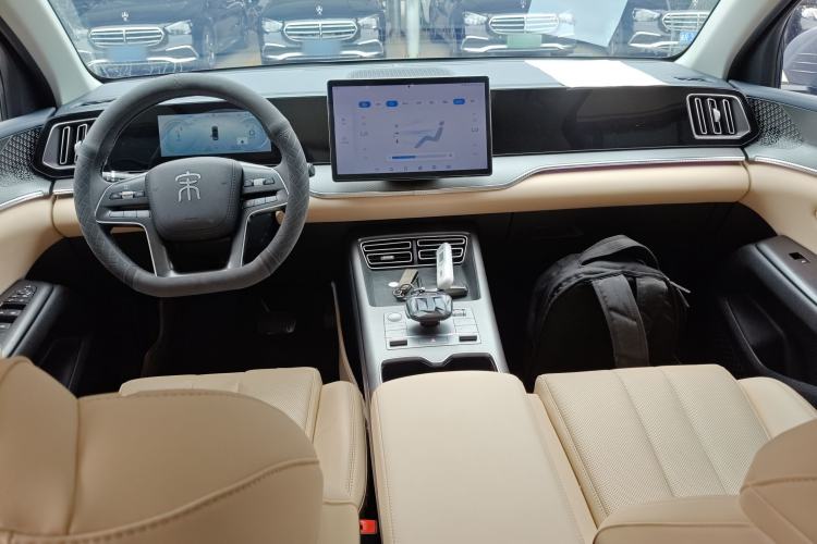 Used BYD Song Pro New Energy 2025 Second-Generation DM-i 115KM Overachiever Trim Center Console
