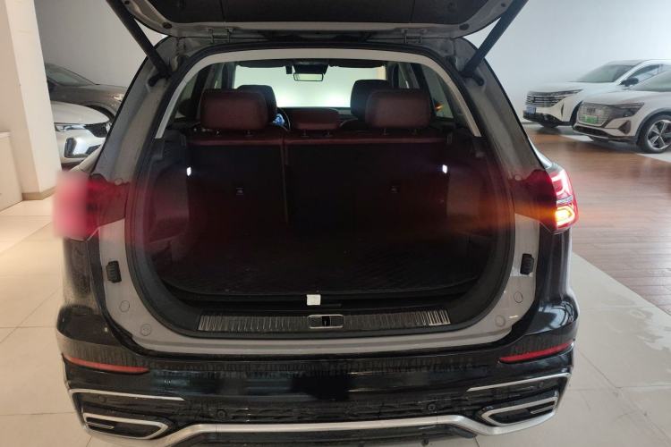 Used Hongqi HS5 2023 2.0T Four-Wheel Drive Flagship Pro Edition Trunk