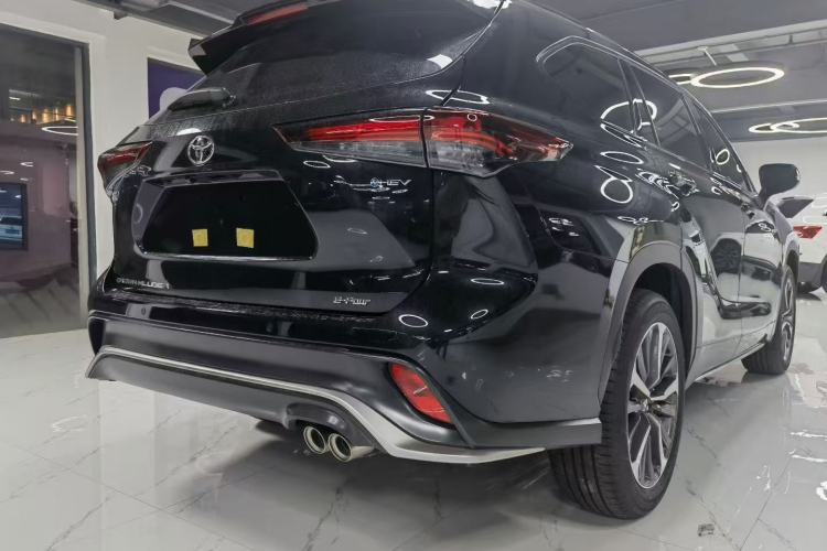 Used Toyota Crown Kluger 2026 Model 2.5L HEV All-Wheel-Drive Prestige Edition Exterior 5