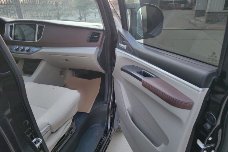 Used FORTHING Lingzhi 2019 M5L 1.6L 7-Seater Base Model China VI Standard