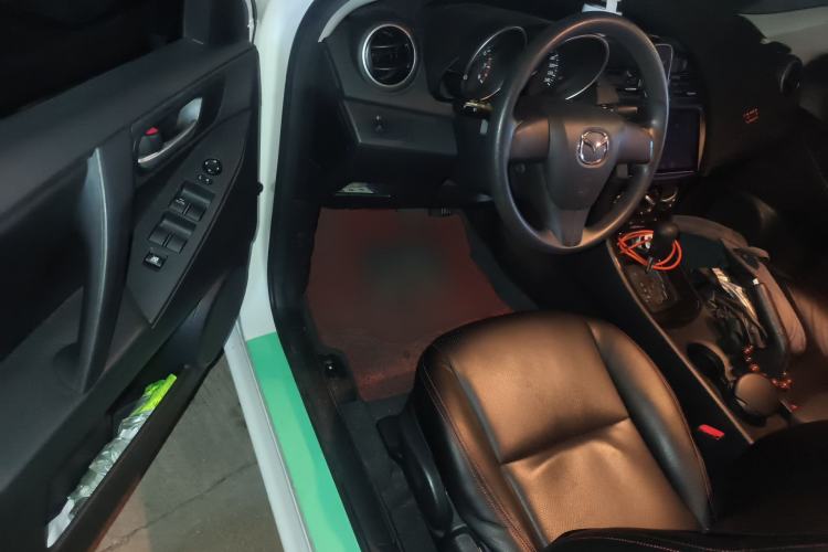 Used Mazda 3 2015 Sedan 1.6L Automatic Comfort Model
