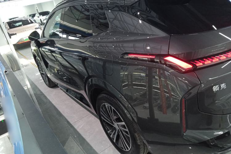 Used Lynk & Co 08 EM-P 2025 120km Long-Range Halo