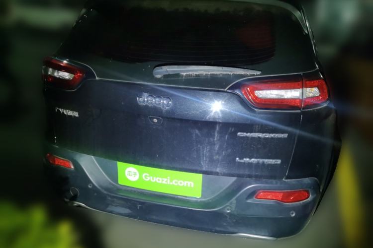 Used Jeep Cherokee 2017 2.0L Superior Edition Rear