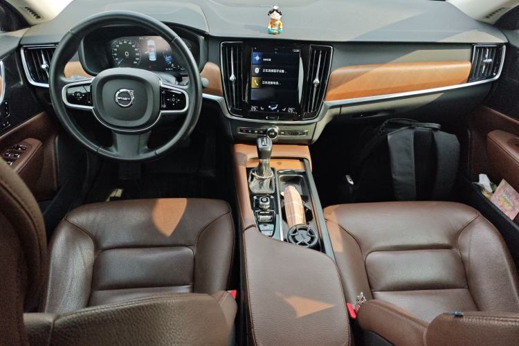 Used Volvo S90 2019 T5 Zhiyuan Edition
