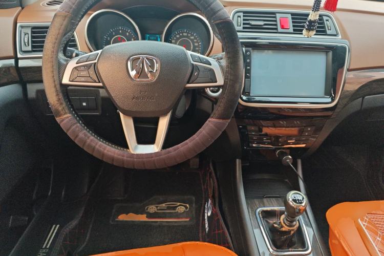 Used BAIC Weiwang S50 2016 1.5T Manual Lede Premium Edition
