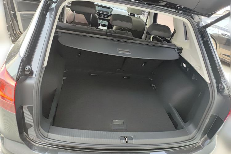 Used Volkswagen Tayron 2020 330TSI Two-Wheel Drive Luxury Smart Connectivity Version Trunk