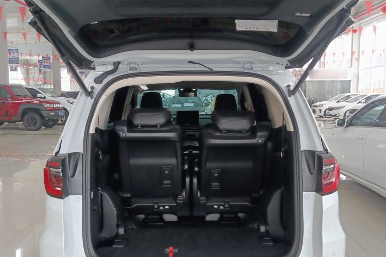 Used Honda Elysion 2024 2.0L eHEV Luxury Edition