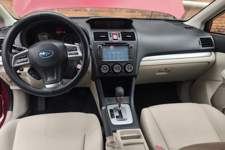 Used Subaru XV 2014 2.0i Elite Edition Center Console